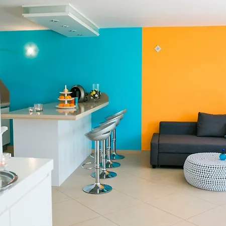 Monte Del Moro Apartment *